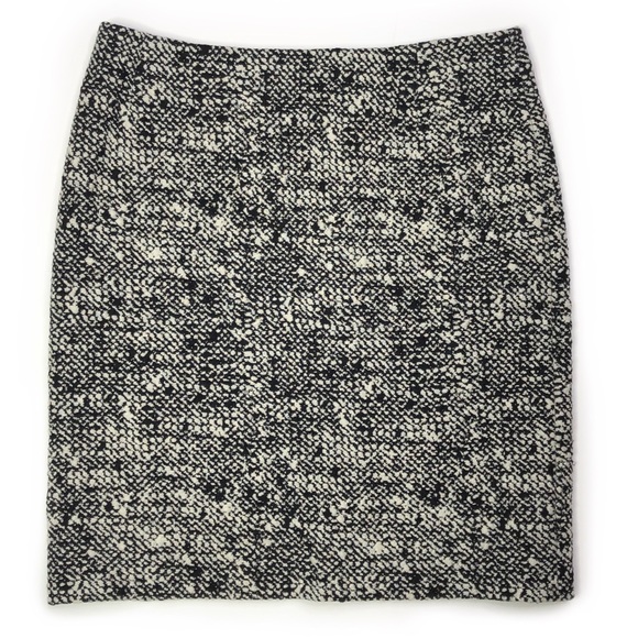 Akris Punto Bouclé Tweed Black White Pencil Skirt